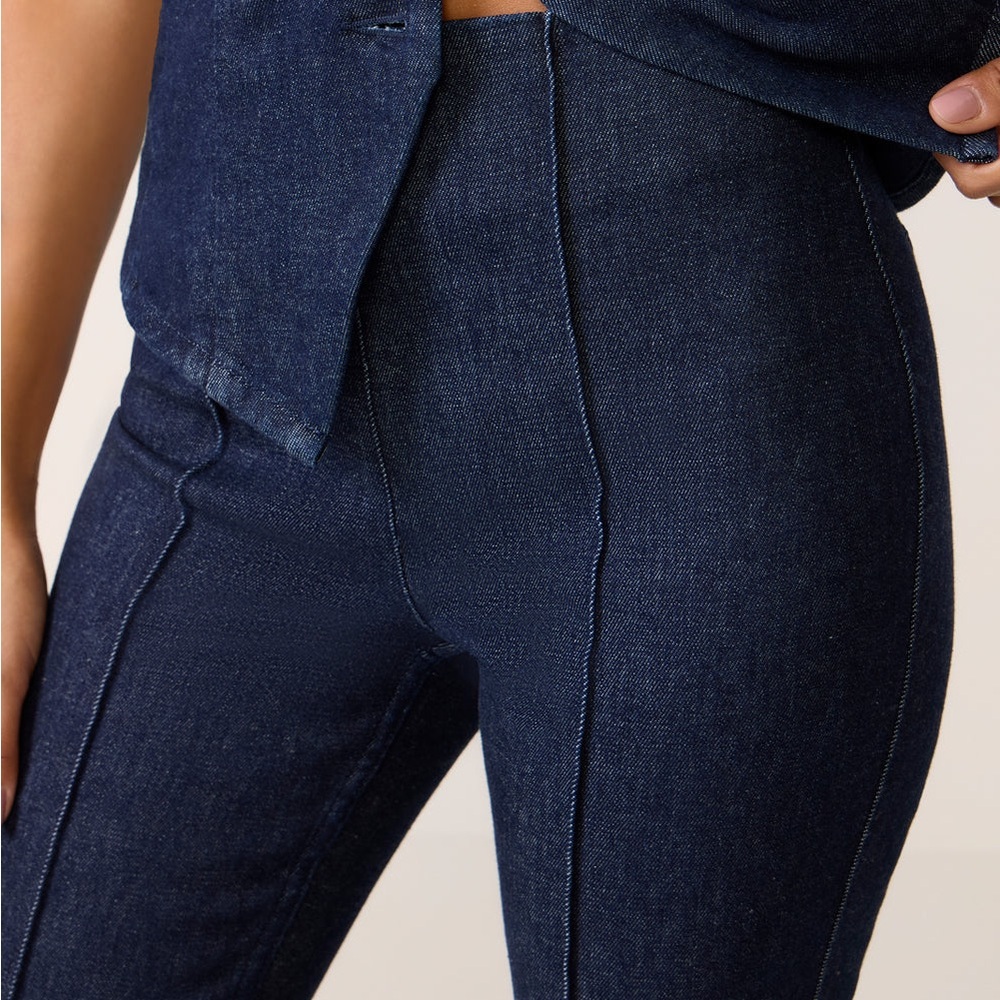 Spanx Zero Waistband Micro Flare Jeans Medium - Picture 4 of 8